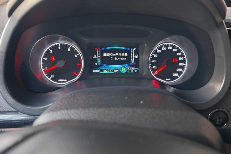 Used BYD Surui 2015 Revised Version 1.5L Automatic Luxury Edition Odometer Close Up