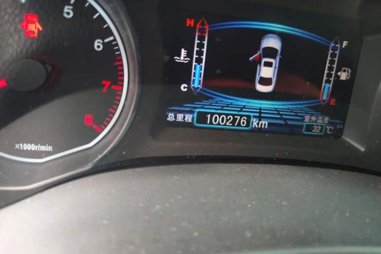 Used BYD Surui 2015 1.5L Manual Luxury Model Odometer Close Up