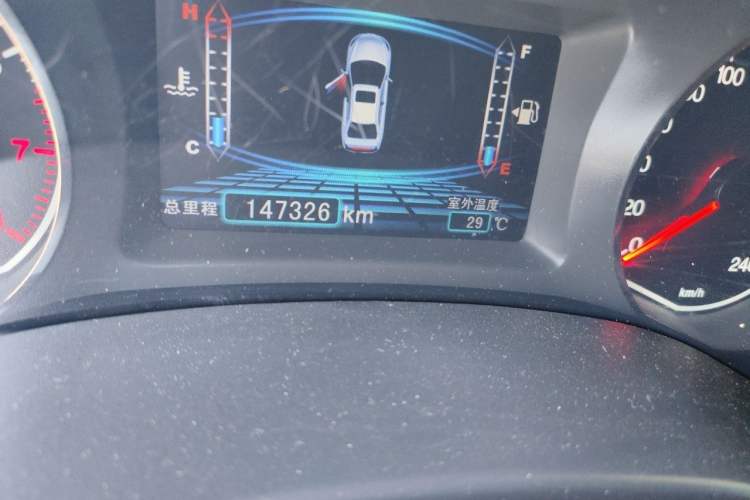 Used BYD Surui 2015 1.5L Manual Luxury Model Odometer Close Up