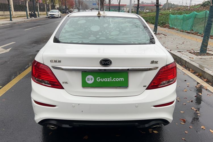 Used BYD Surui 2015 Revised Version 1.5L Manual Luxury Edition Rear