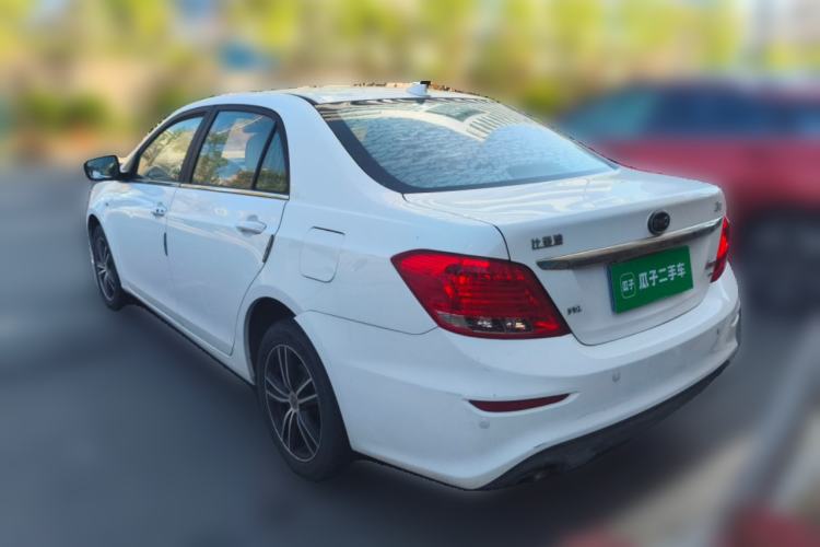 Used BYD Surui 2015 1.5L Automatic Luxury Model Rear Left 45 Deg