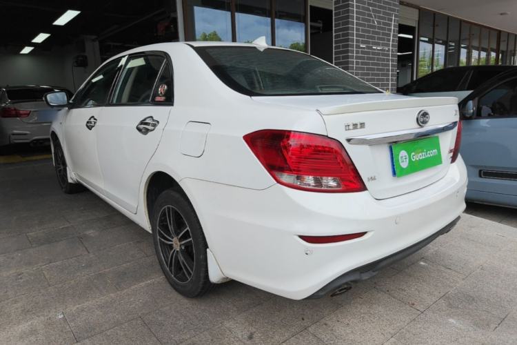 Used BYD Surui 2015 1.5L Automatic Luxury Model Rear Left 45 Deg
