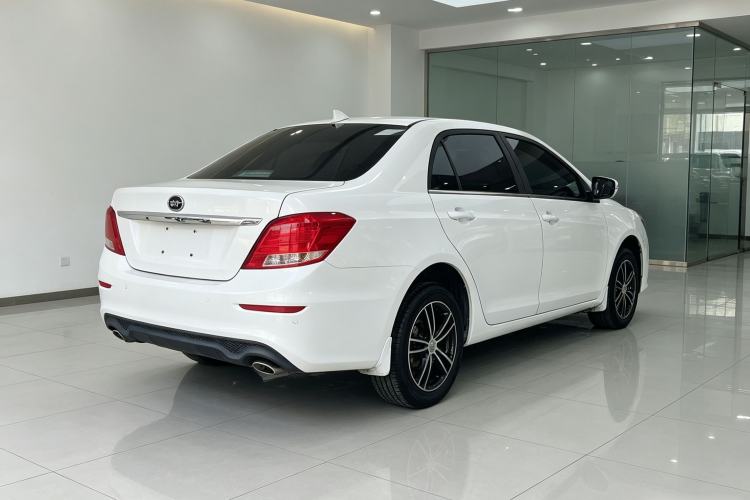 Used BYD Surui 2015 Revised Version 1.5L Manual Luxury Edition Rear Right 45 Deg