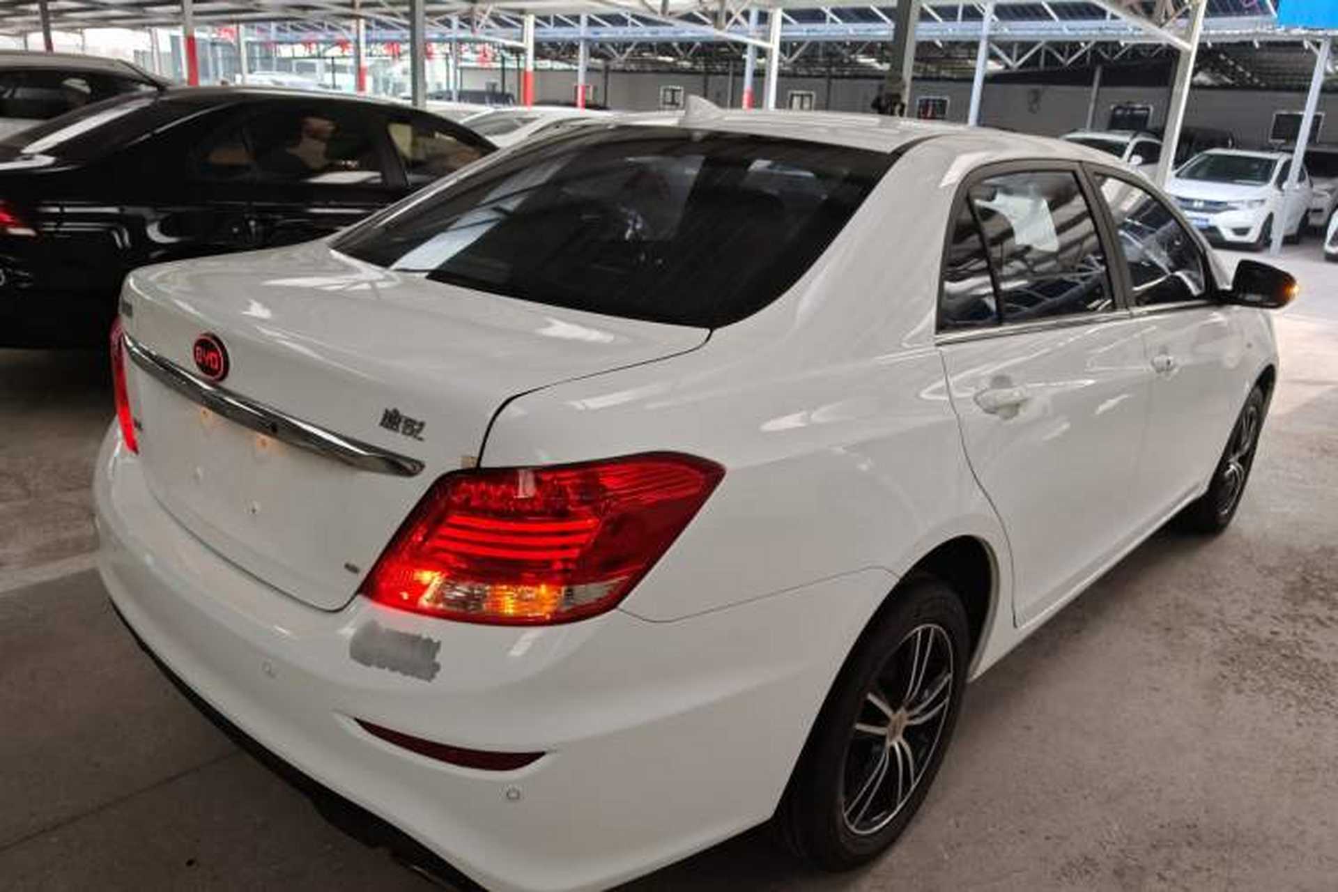 Used BYD Surui 2015 1.5L Manual Luxury Model Rear Right 45 Deg