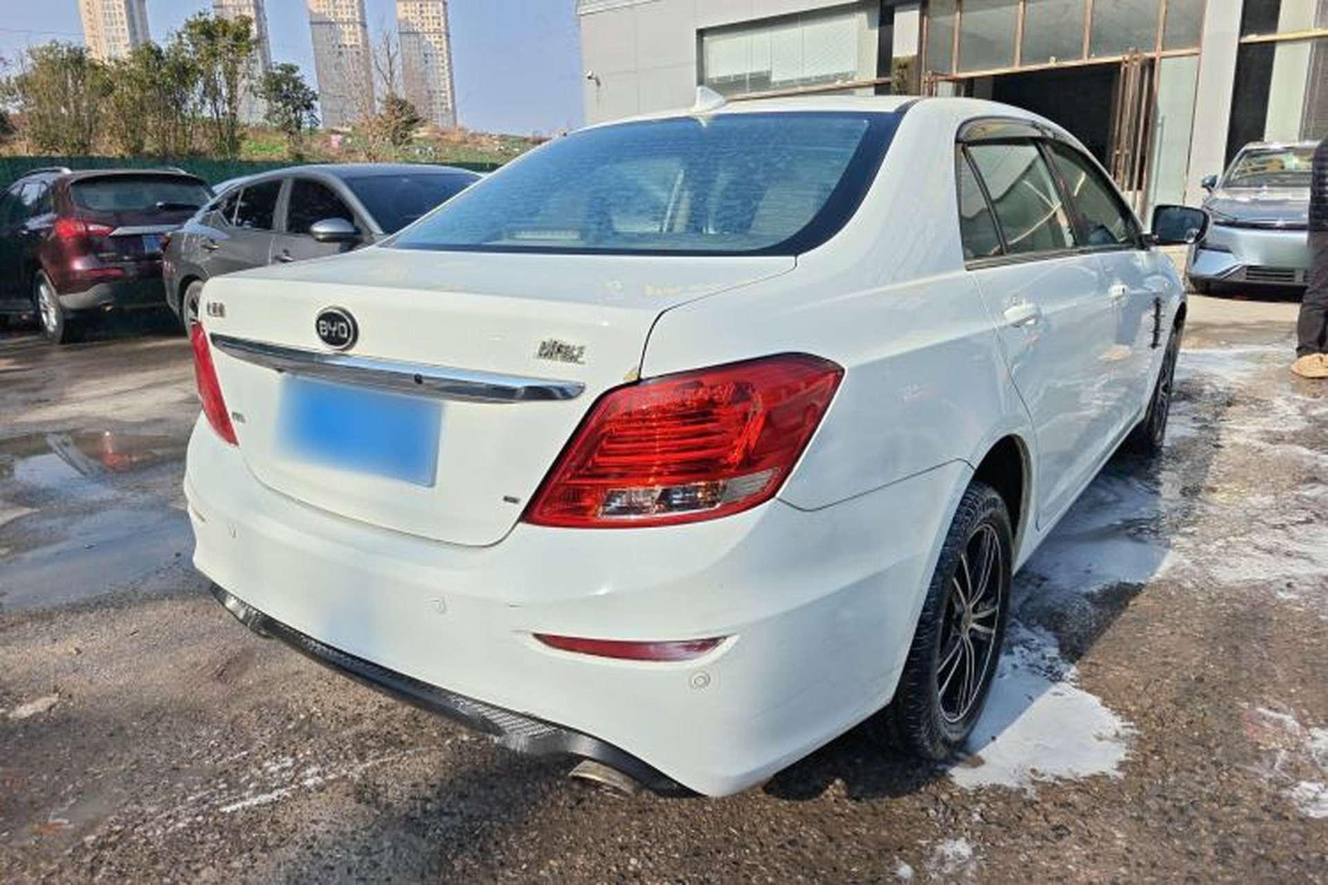 Used BYD Surui 2015 Revised Version 1.5L Manual Luxury Edition Rear Right 45 Deg