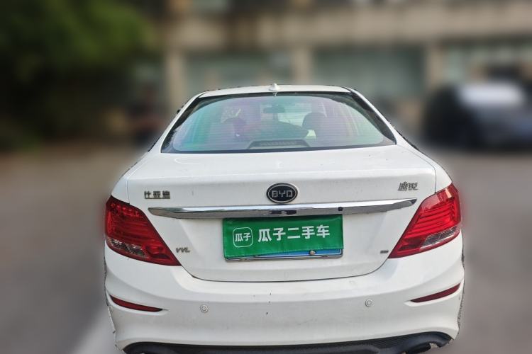 Used BYD Surui 2015 Revised Version 1.5L Manual Luxury Edition Rear