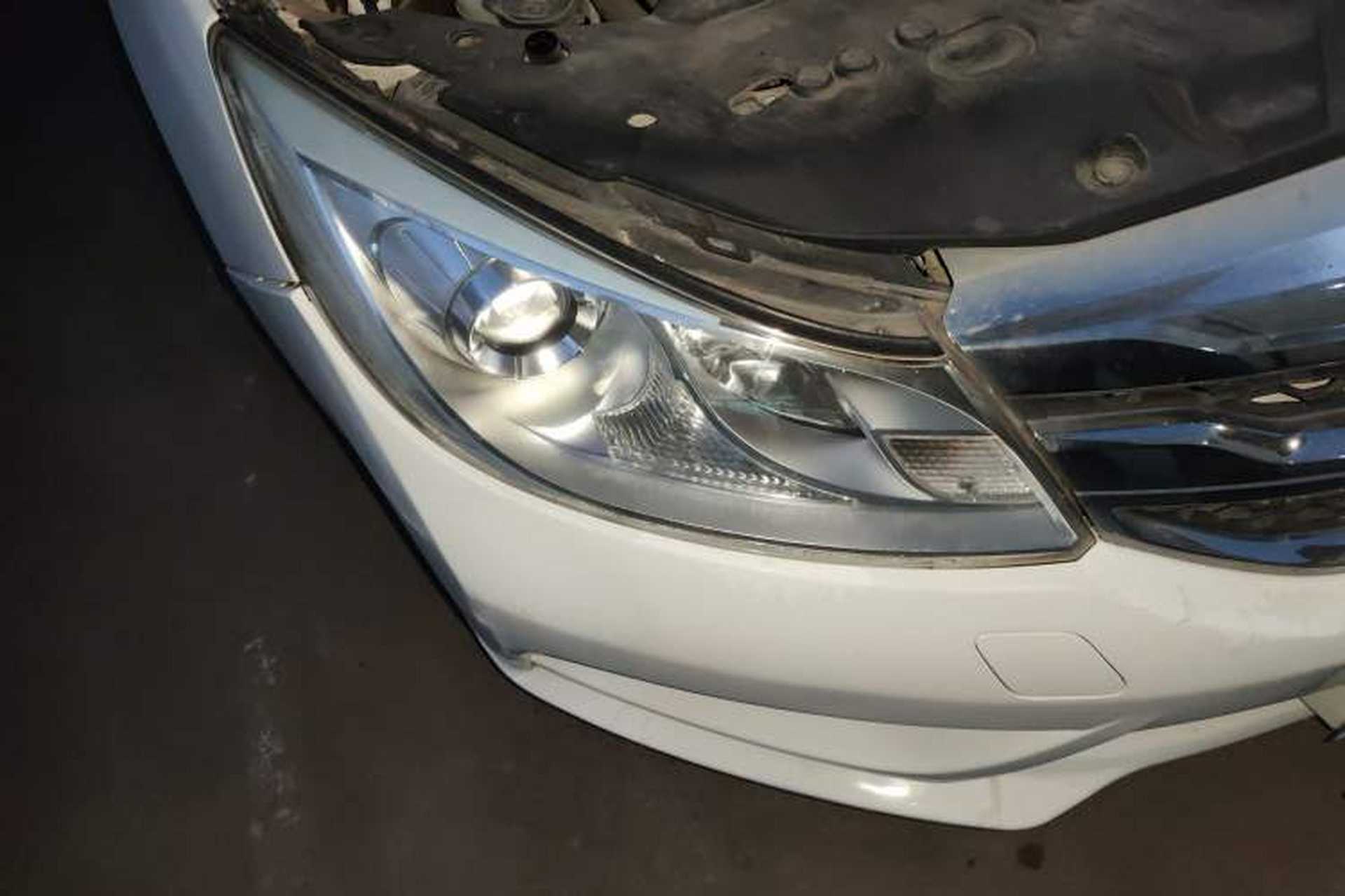 Used BYD Surui 2015 Revised Version 1.5L Manual Luxury Edition Right Front Headlight