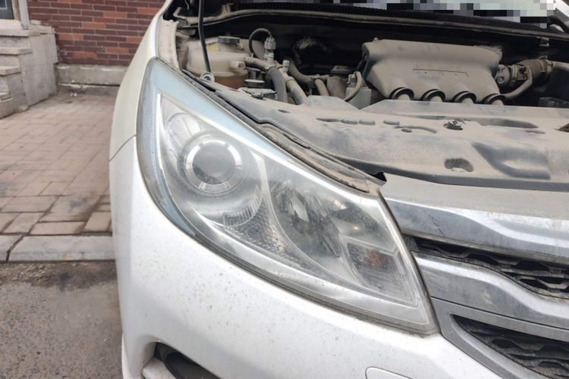 Used BYD Surui 2015 Revised Version 1.5L Manual Luxury Edition Right Front Headlight
