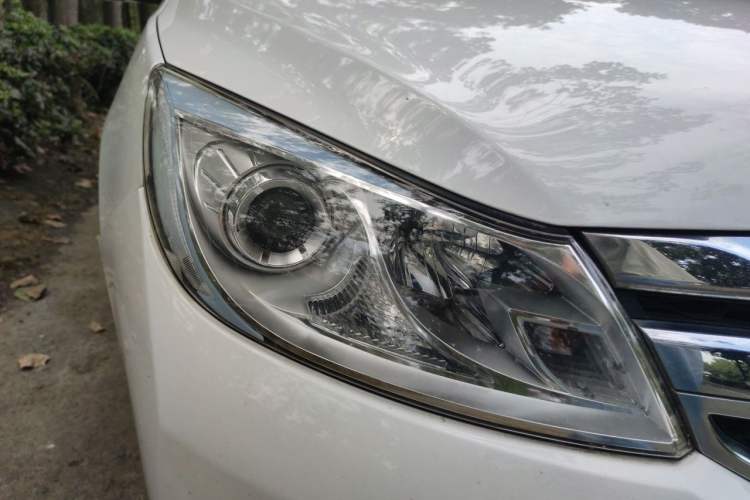 Used BYD Surui 2015 1.5L Manual Luxury Model Right Front Headlight