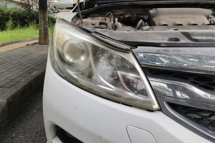 Used BYD Surui 2015 1.5L Manual Luxury Model Right Front Headlight