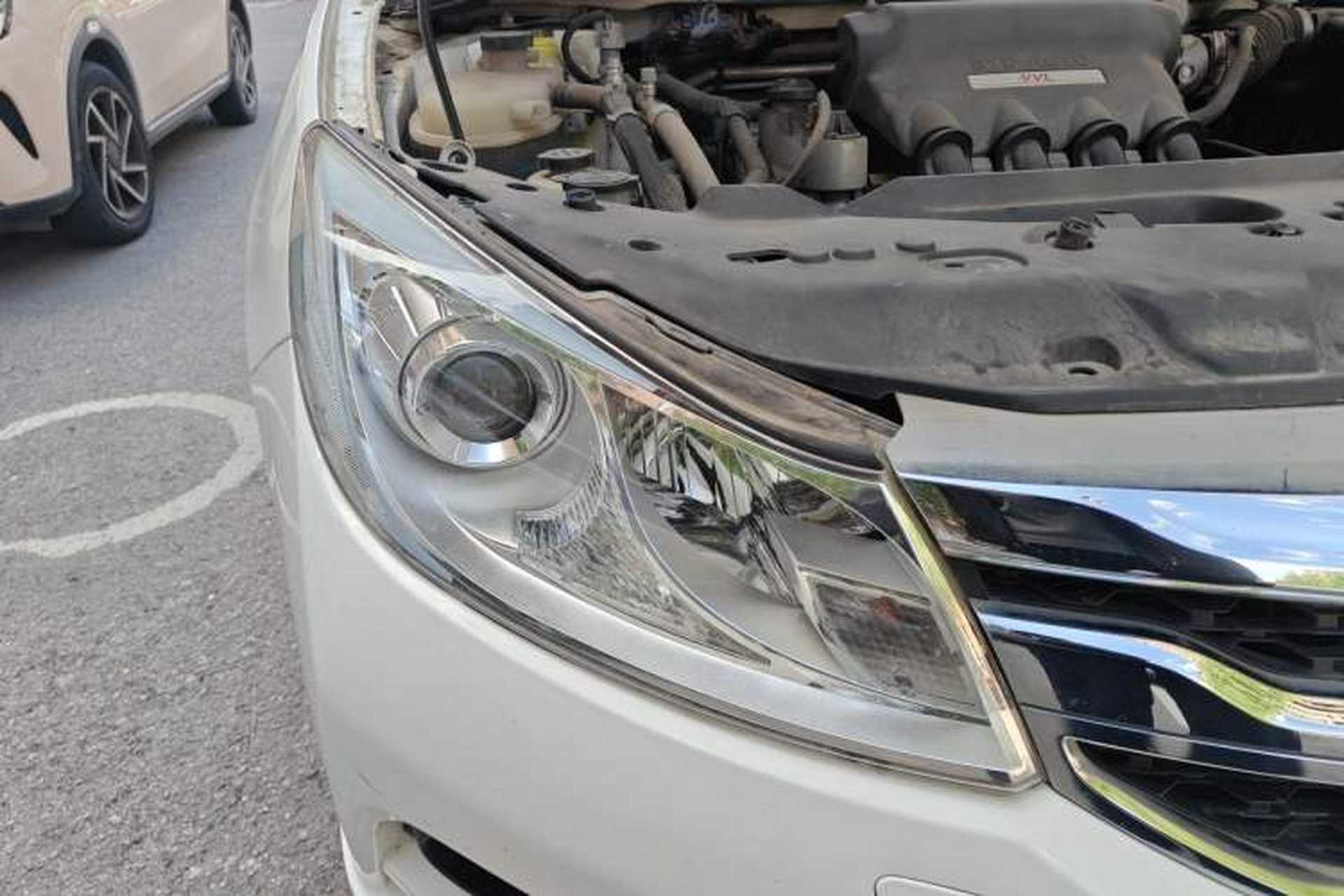 Used BYD Surui 2015 1.5L Manual Luxury Model Right Front Headlight