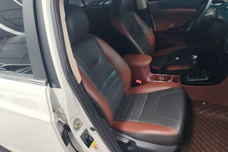Used BYD Surui 2015 1.5L Manual Luxury Model Right Front Seat