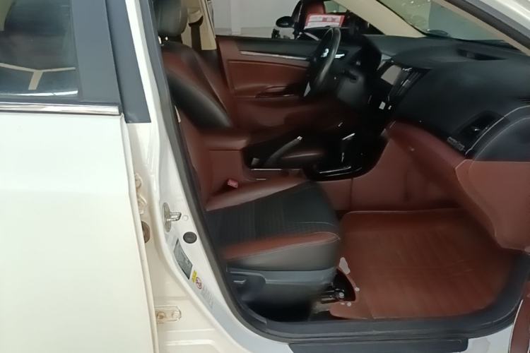Used BYD Surui 2015 1.5L Automatic Luxury Model Right Front Seat