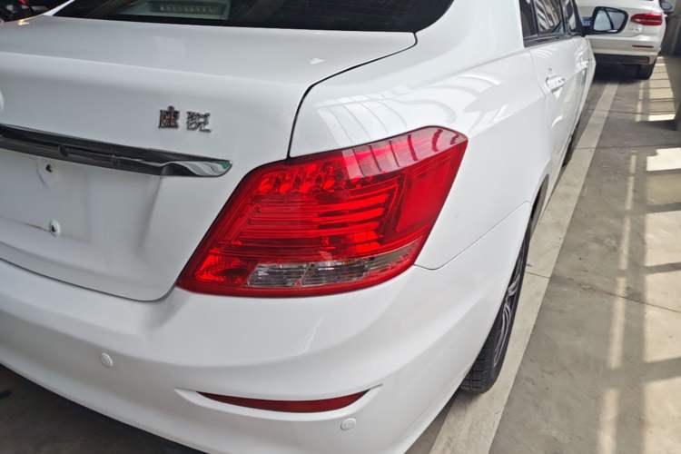 Used BYD Surui 2015 1.5L Manual Luxury Model Right Rear Taillight