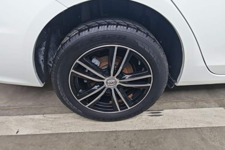 Used BYD Surui 2015 1.5L Manual Luxury Model Right Rear Wheel Hub