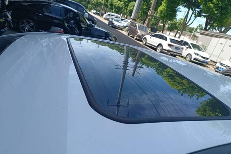 Used BYD Surui 2015 Revised Version 1.5L Manual Luxury Edition Roof
