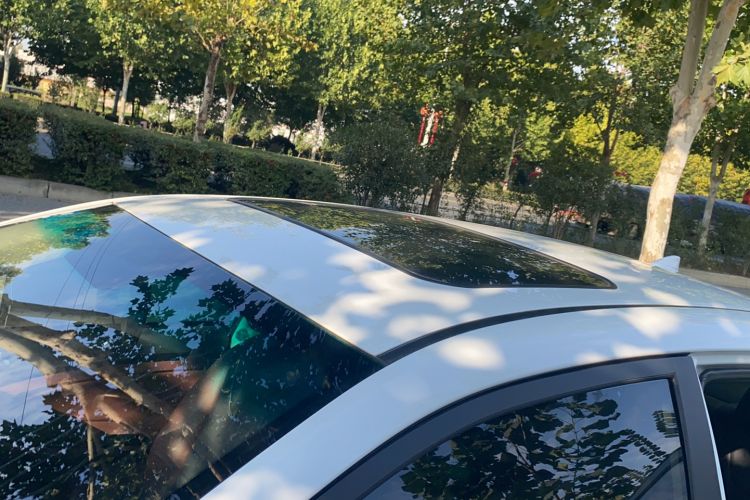 Used BYD Surui 2015 Revised Version 1.5L Manual Luxury Edition Roof