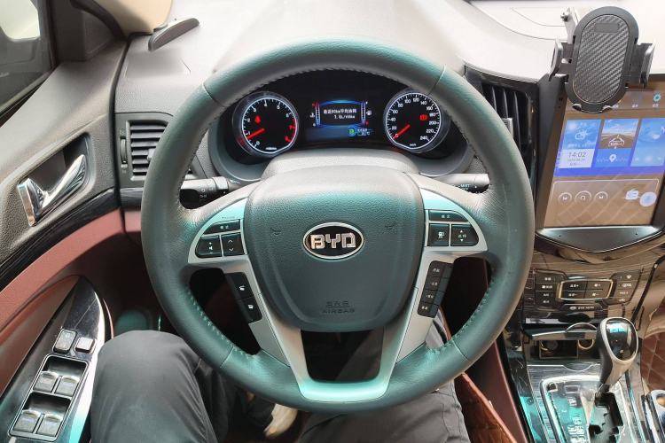 Used BYD Surui 2015 1.5L Automatic Luxury Model Steering Wheel