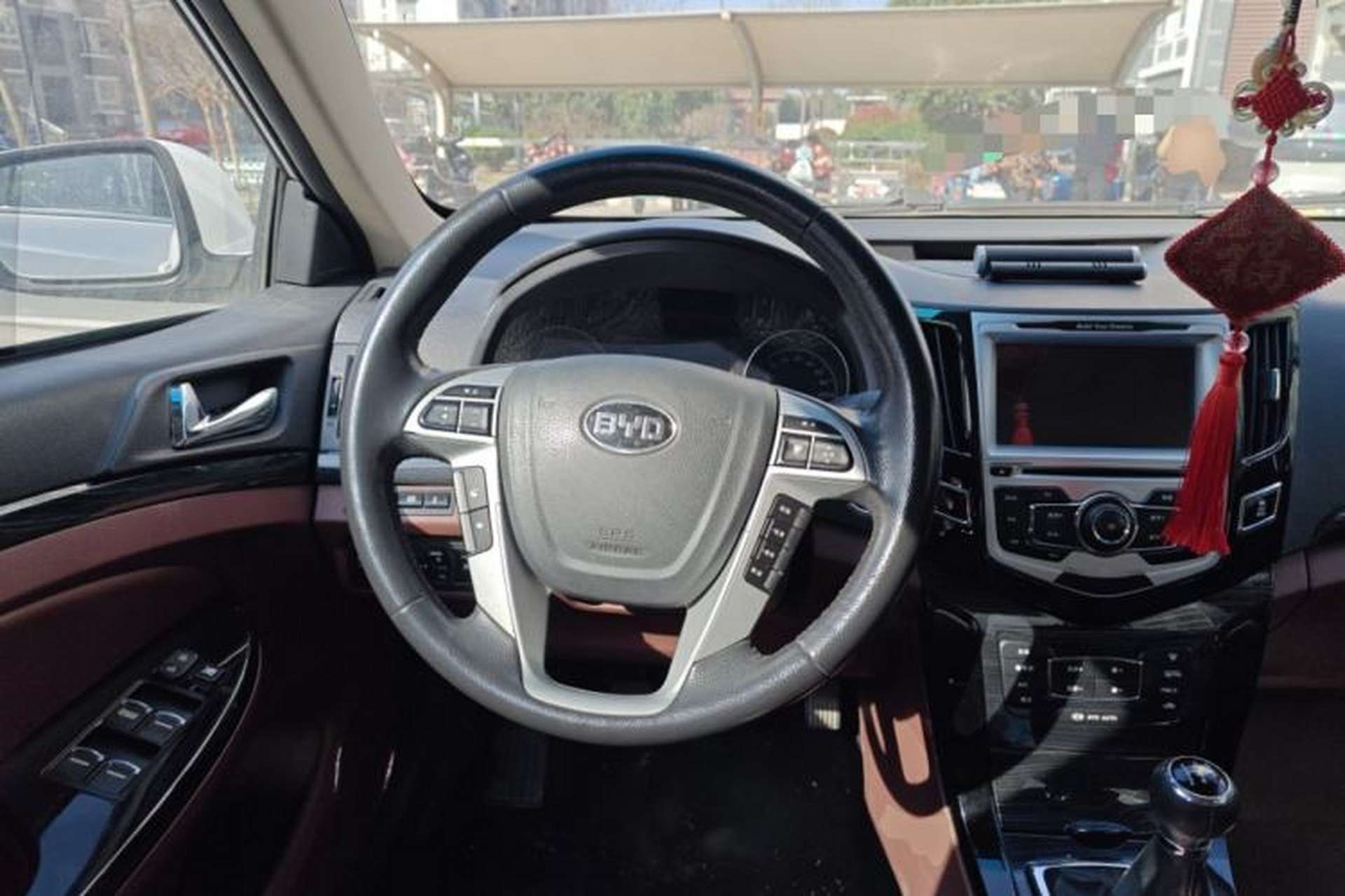 Used BYD Surui 2015 1.5L Manual Luxury Model Steering Wheel