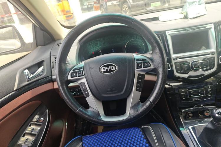 Used BYD Surui 2015 1.5L Manual Luxury Model Steering Wheel