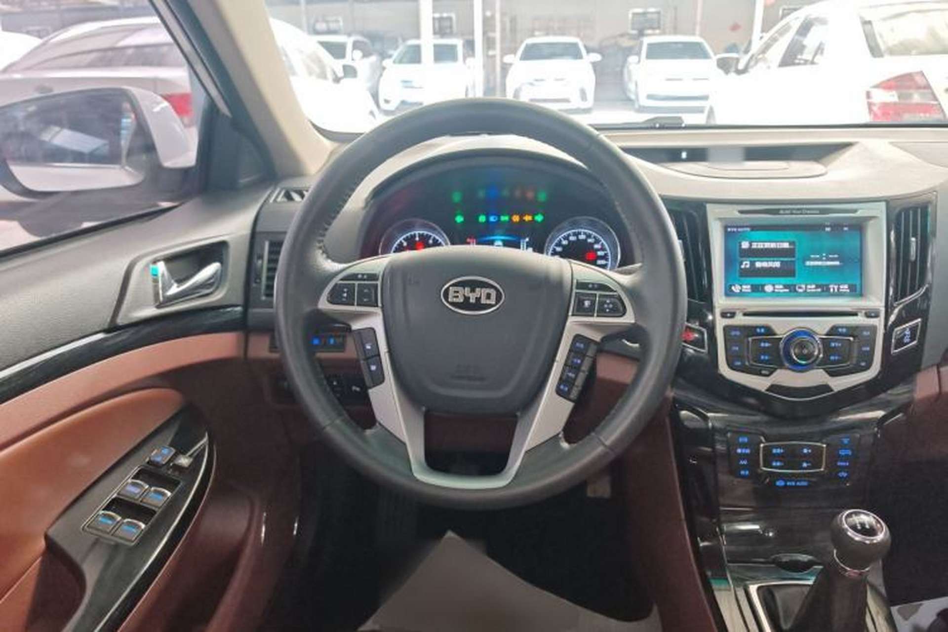 Used BYD Surui 2015 1.5L Manual Luxury Model Steering Wheel