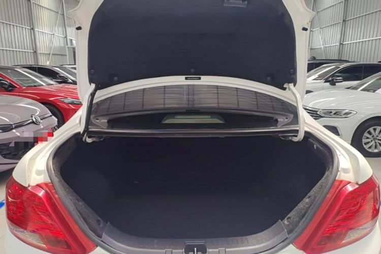 Used BYD Surui 2015 1.5L Manual Luxury Model Trunk
