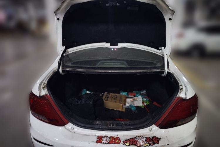 Used BYD Surui 2015 1.5L Manual Luxury Model Trunk