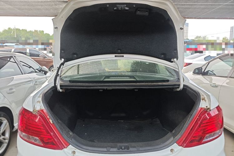Used BYD Surui 2015 1.5L Manual Comfort Model Trunk