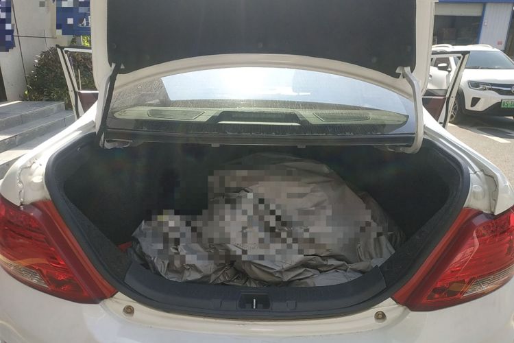 Used BYD Surui 2015 1.5L Automatic Luxury Model Trunk