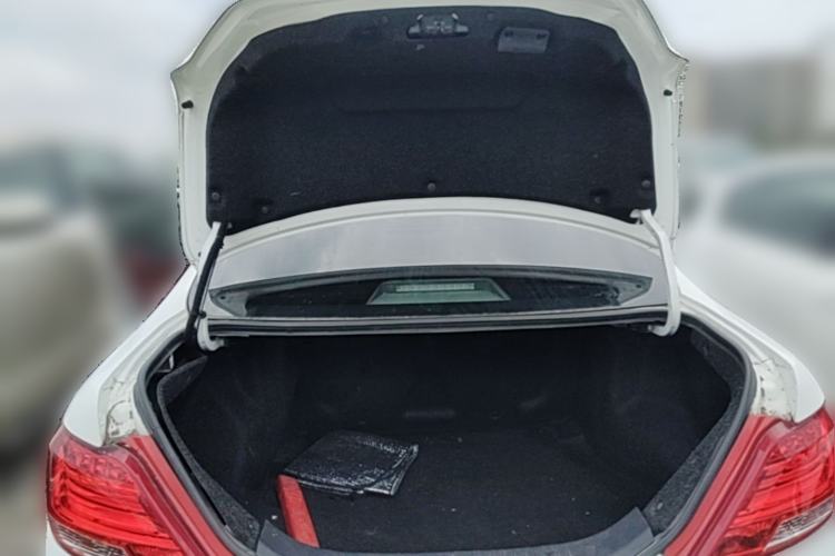 Used BYD Surui 2015 1.5L Manual Luxury Model Trunk