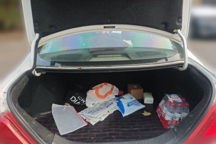 Used BYD Surui 2015 Revised Version 1.5L Manual Luxury Edition Trunk