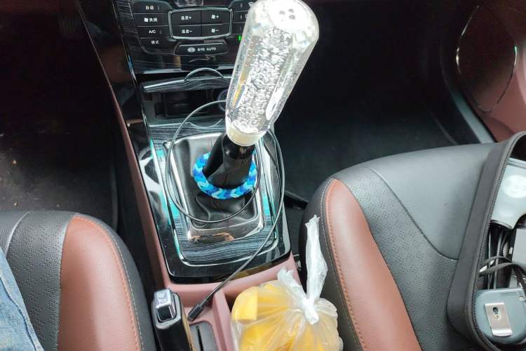 Used BYD Surui 2016 1.5L Manual Elite Edition Gear Lever