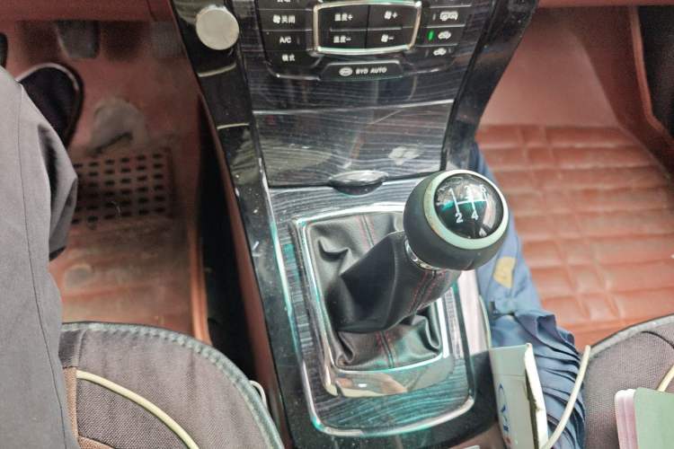 Used BYD Surui 2016 1.5L Manual Elite Edition Gear Lever