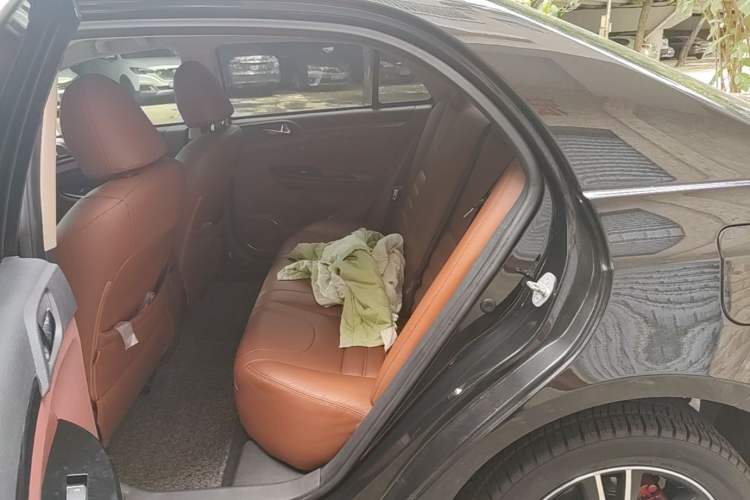 Used BYD Surui 2016 1.5L Manual Elite Edition Left Rear Seat