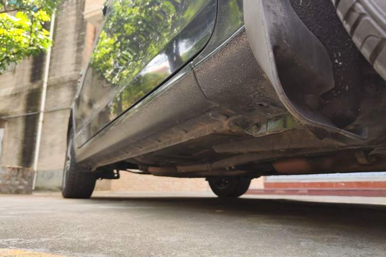 Used BYD Surui 2016 1.5L Manual Elite Edition Right Side Sill