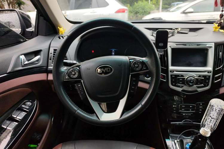 Used BYD Surui 2016 1.5L Manual Elite Edition Steering Wheel