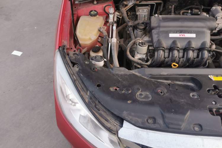 Used BYD Surui 2016 1.5L Manual Elite Edition Engine Bay Right