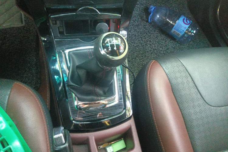 Used BYD Surui 2016 1.5L Manual Elite Edition Gear Lever
