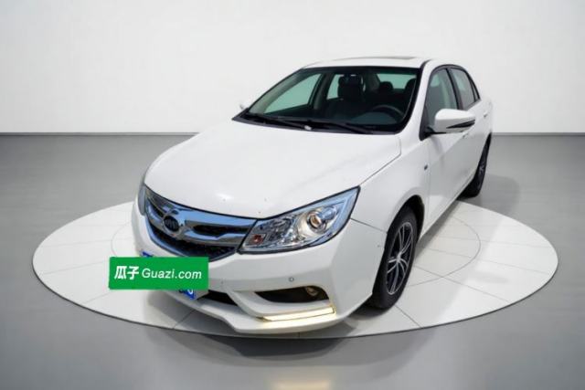 BYD Surui 2016 1.5L Manual Elite Edition de segunda mano