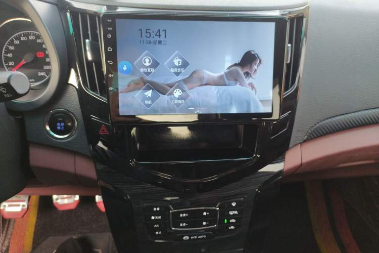 Used BYD Surui 2016 1.5L Manual Elite Edition Audio And AC Panel