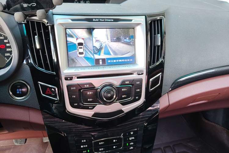 Used BYD Surui 2016 1.5L Manual Elite Edition Audio And AC Panel