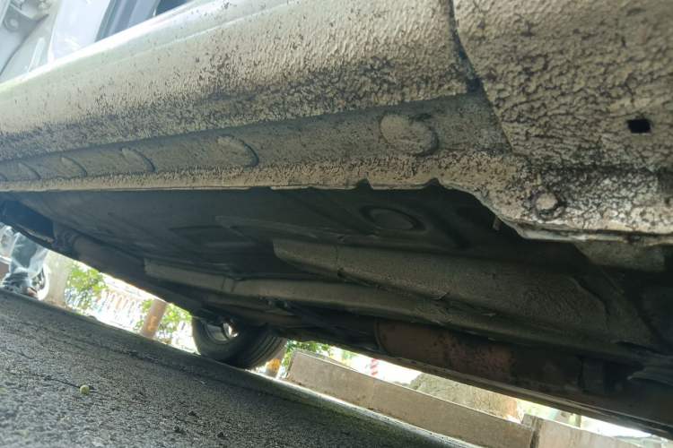 Used BYD Surui 2016 1.5L Manual Elite Edition Chassis Front Right