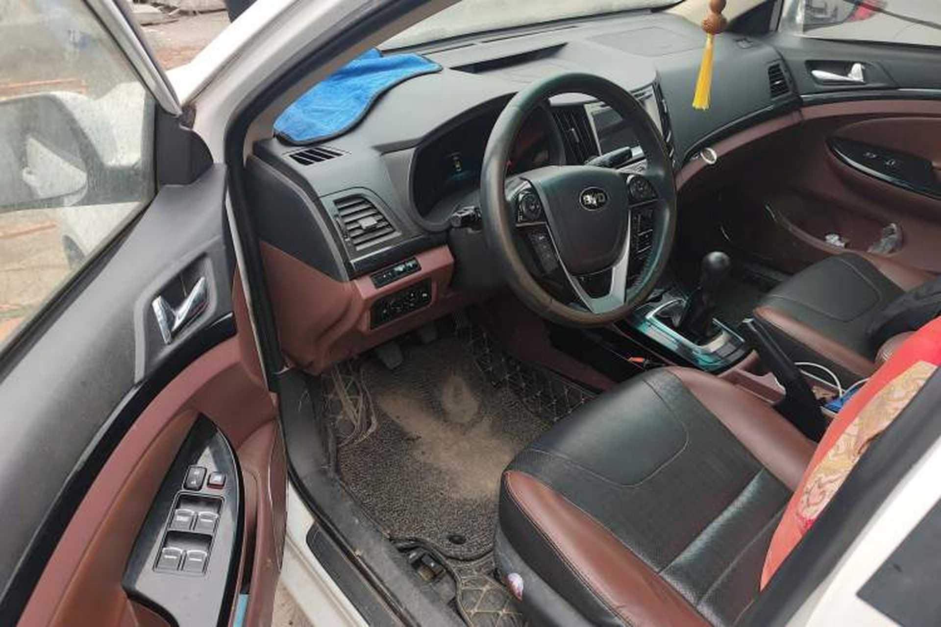 Used BYD Surui 2016 1.5L Manual Elite Edition Driver Seat