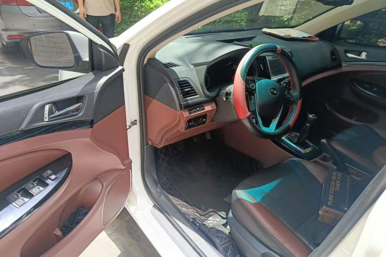 Used BYD Surui 2016 1.5L Manual Elite Edition Driver Seat