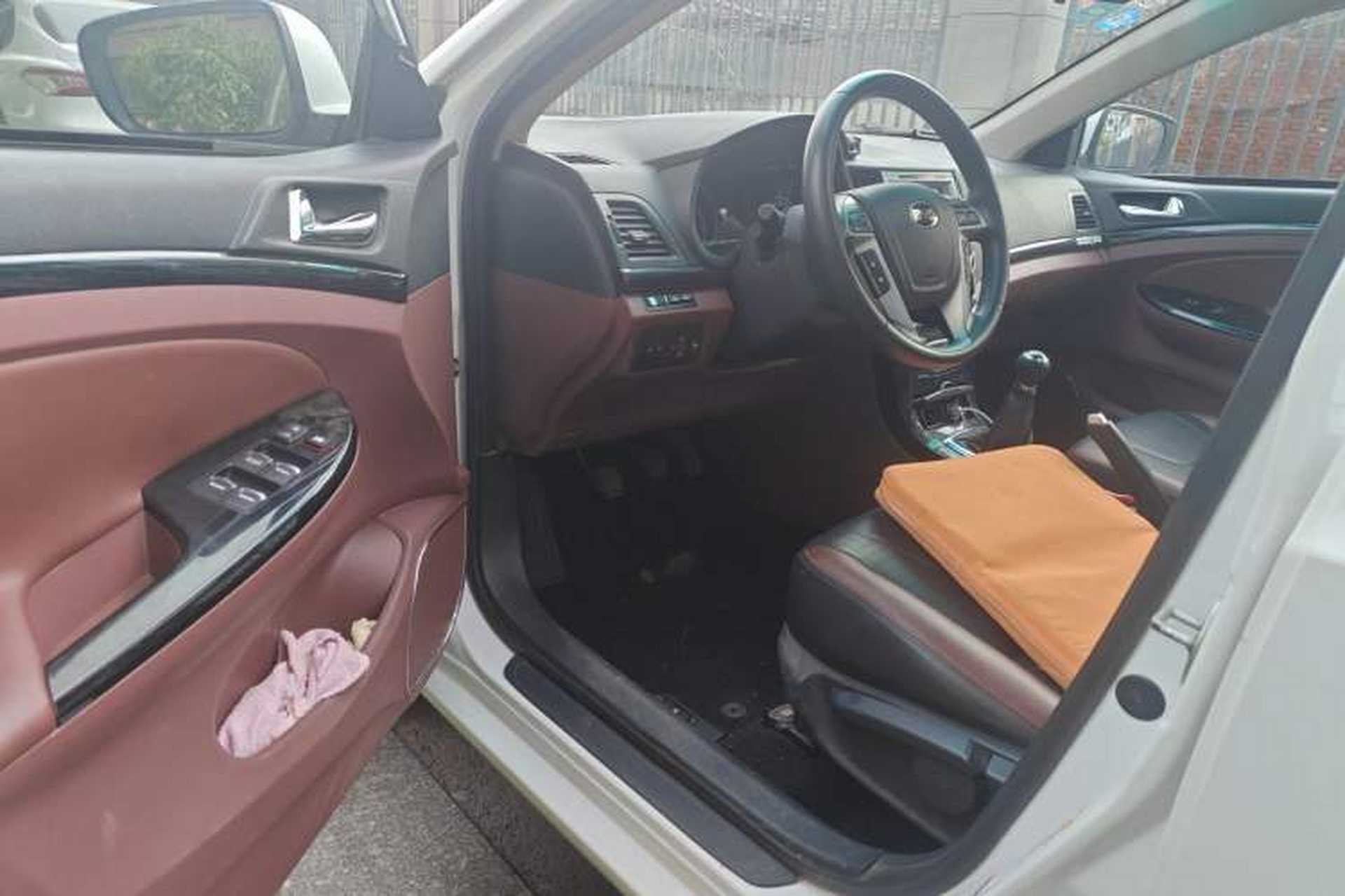 Used BYD Surui 2016 1.5L Manual Elite Edition Driver Seat