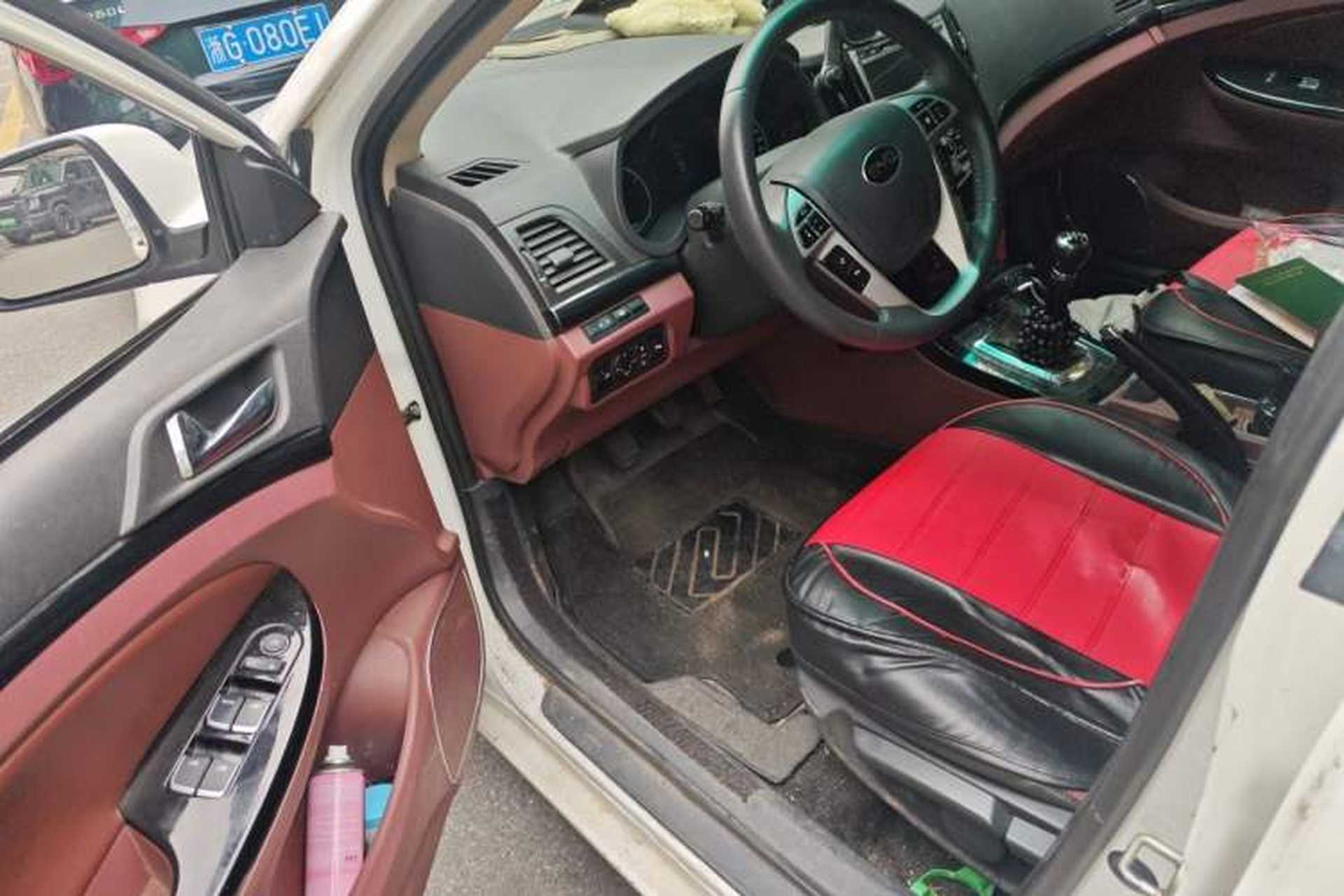 Used BYD Surui 2016 1.5L Manual Elite Edition Driver Seat