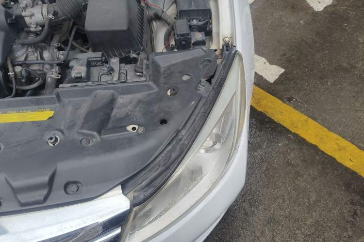 Used BYD Surui 2016 1.5L Manual Elite Edition Engine Bay Left