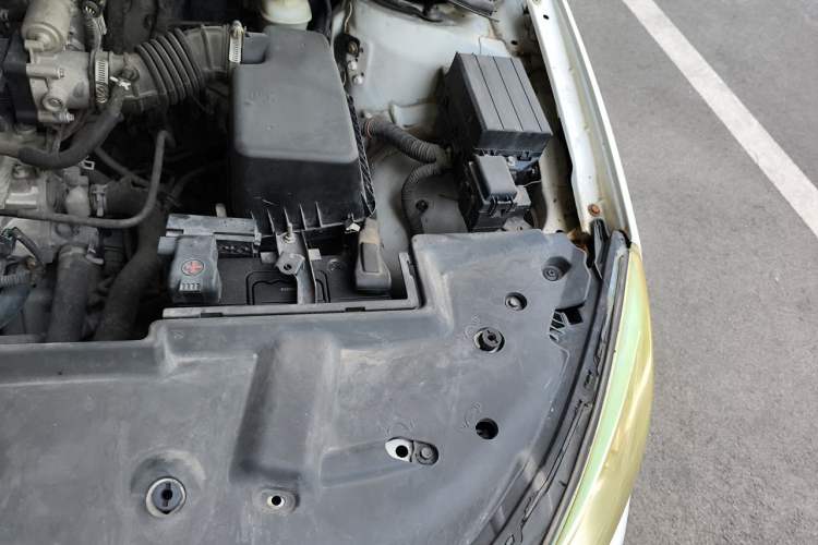 Used BYD Surui 2016 1.5L Manual Elite Edition Engine Bay Left