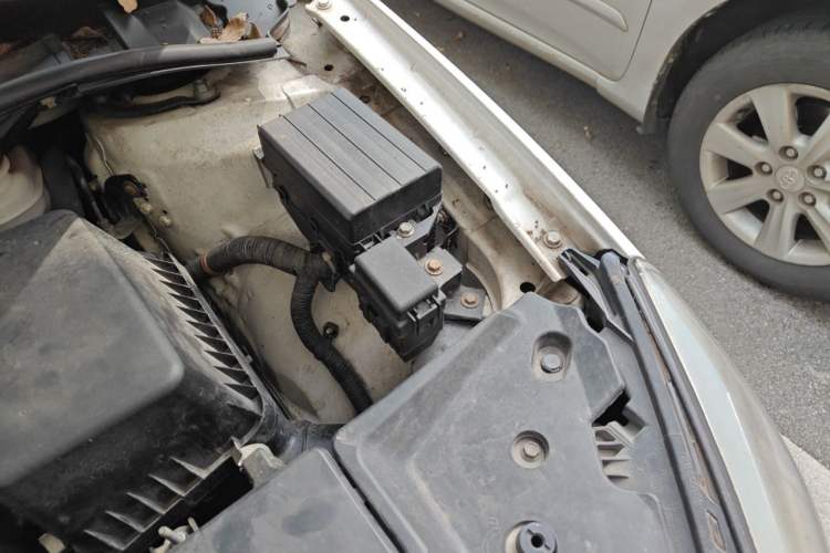 Used BYD Surui 2016 1.5L Manual Elite Edition Engine Bay Left