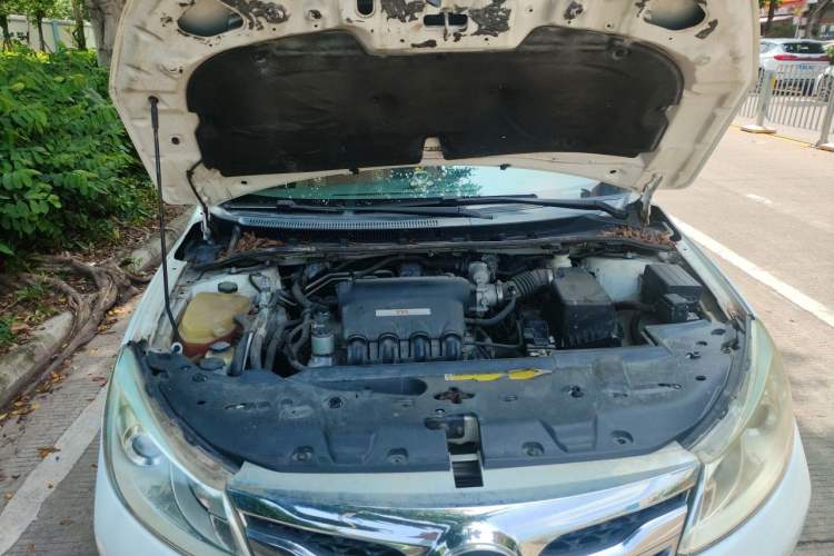 Used BYD Surui 2016 1.5L Manual Elite Edition Engine Bay